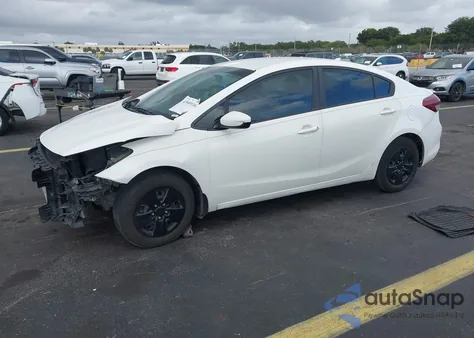 2017 Kia Forte Lx из США, поврежденный, VIN 3KPFK4A78HE059341